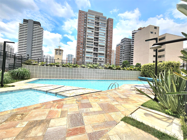 Foto REO1020953