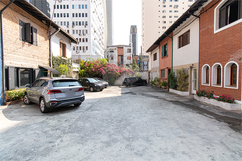 Venda Casa de vila São Paulo Cerqueira César REO1021170 32