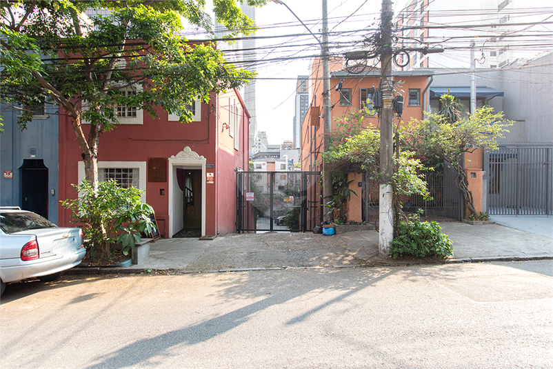 Venda Casa de vila São Paulo Cerqueira César REO1021170 36