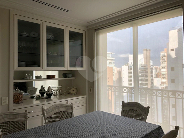 Foto REO1021186