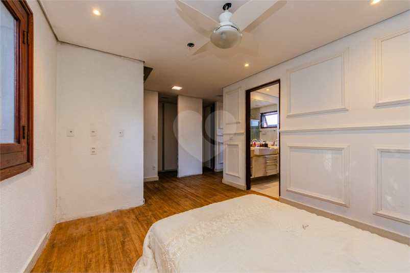 Foto REO1021347
