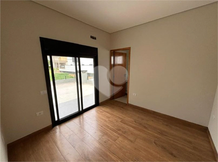 Foto REO1021420