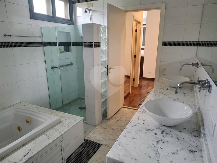 Foto REO1021488