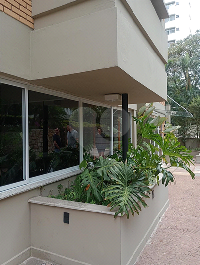 Foto REO1021749