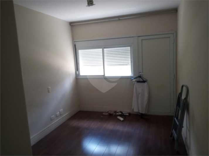 Foto REO1021749
