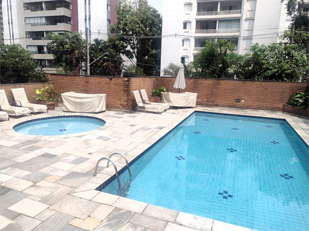 Venda Apartamento São Paulo Real Parque REO1021819 22