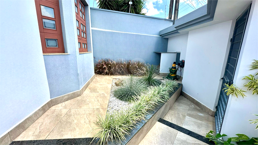 Foto REO1022182