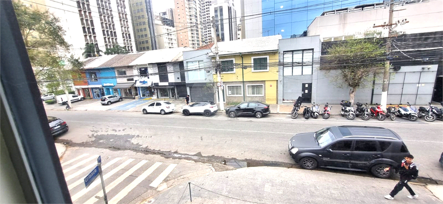 Foto REO1024003