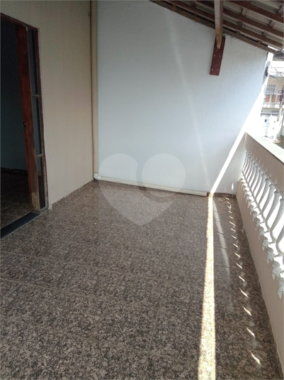 Foto REO1024036