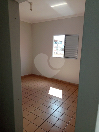 Foto REO1024036