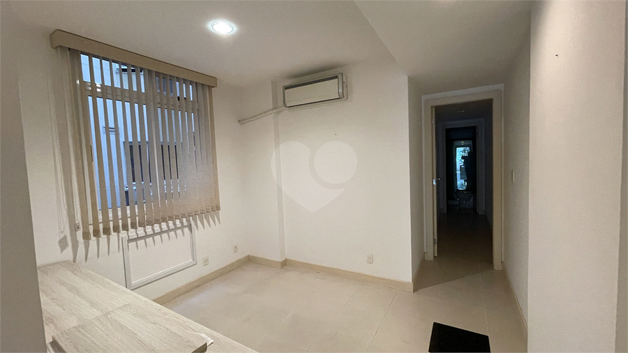 Foto REO1024087