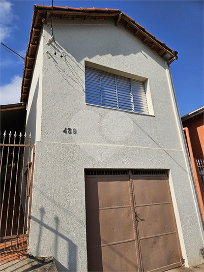 Foto REO1024105