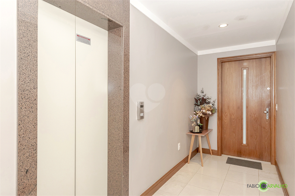 Venda Apartamento Porto Alegre Três Figueiras REO1024142 40