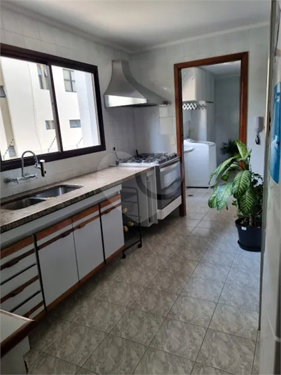 Foto REO1024189