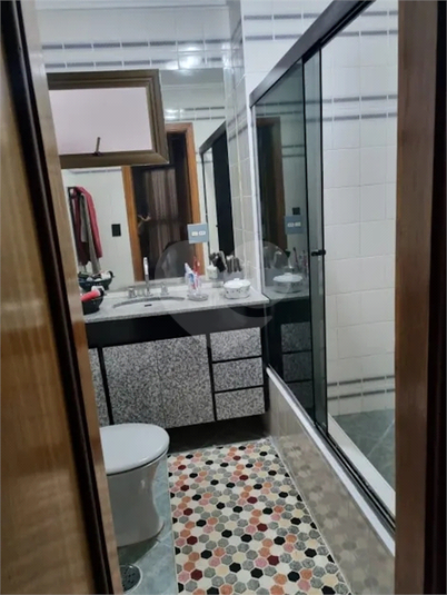 Foto REO1024189