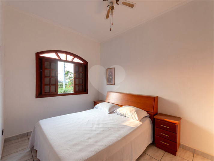 Foto REO1024267