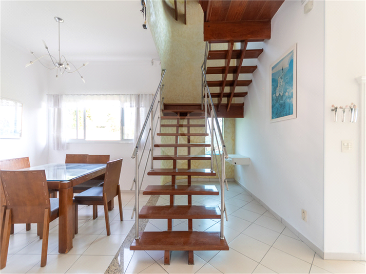 Foto REO1024267