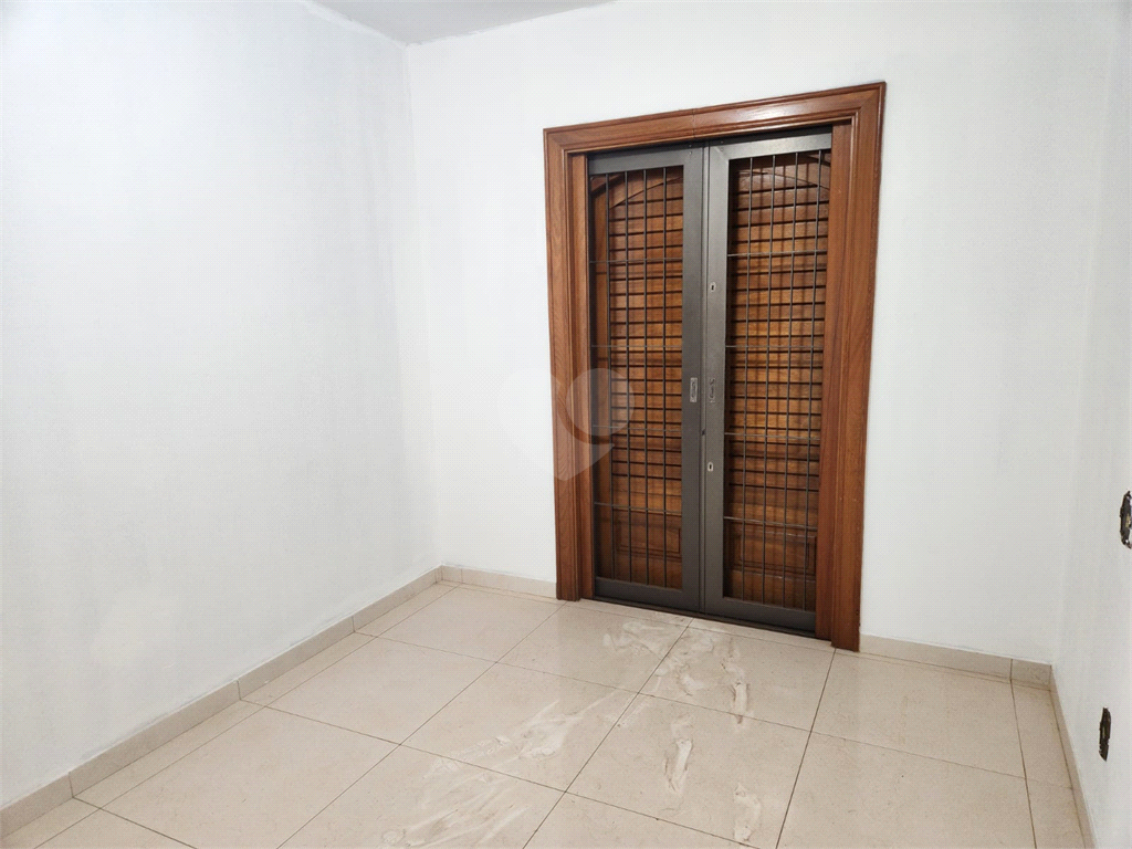 Venda Sobrado Araraquara Centro REO1024402 50