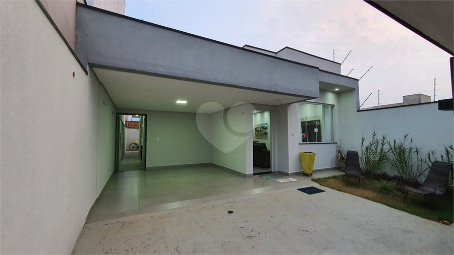 Foto REO1024620