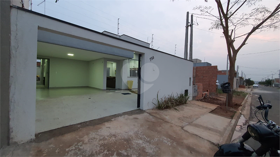Foto REO1024620