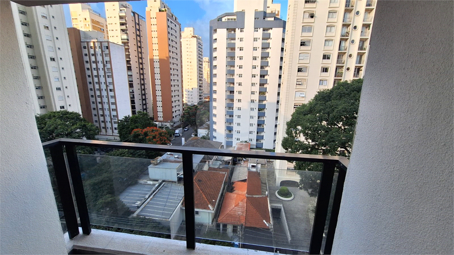 Foto REO1024841