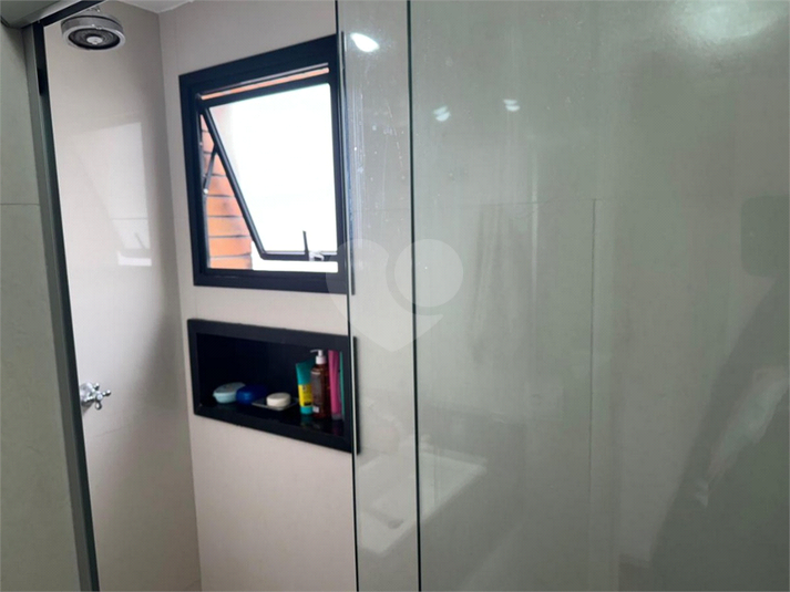 Foto REO1024847