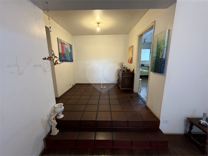 Foto REO1024908