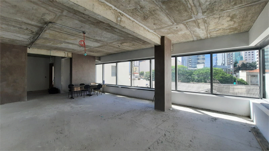 Foto REO1024923