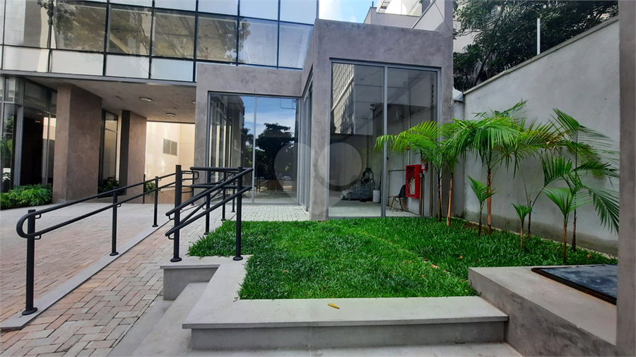 Foto REO1024931