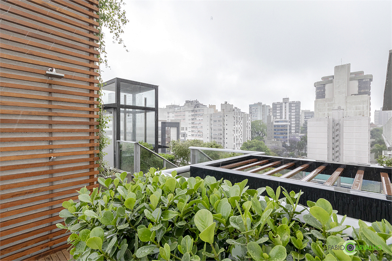 Foto REO1025056