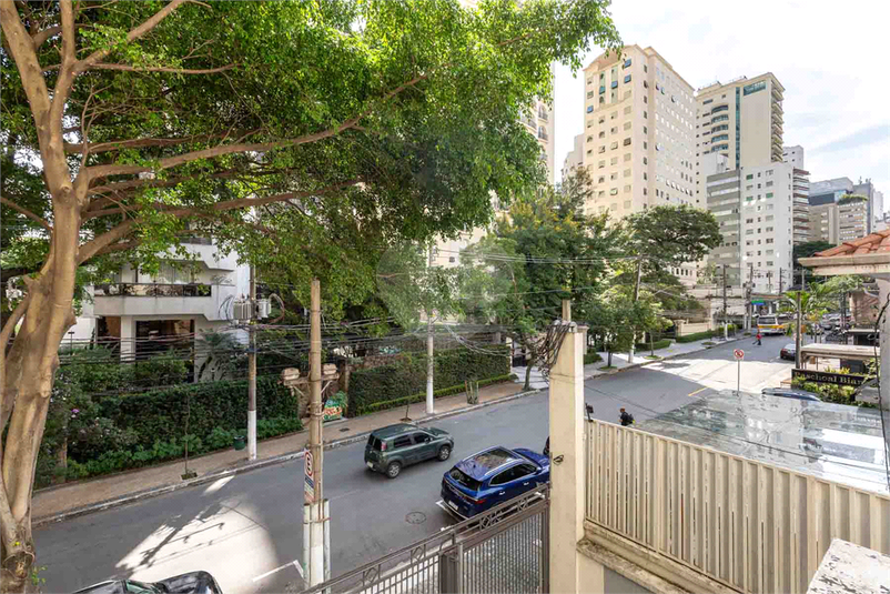 Foto REO1025235