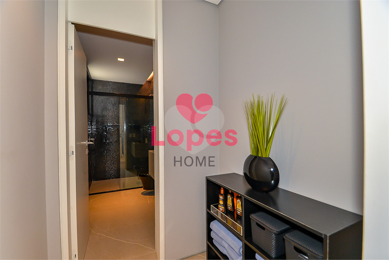 Foto REO1025616