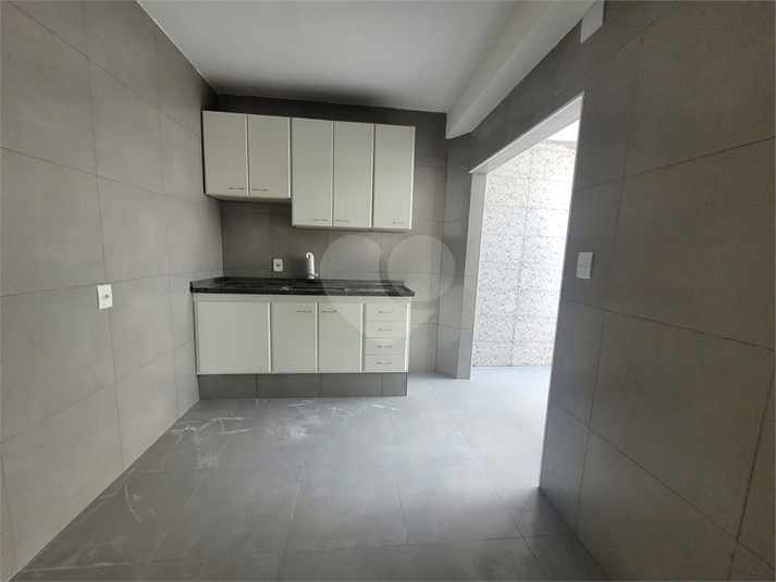 Foto REO1025731