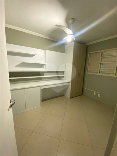 Foto REO1026012