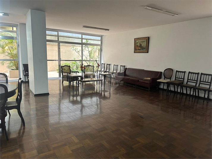 Foto REO1027017