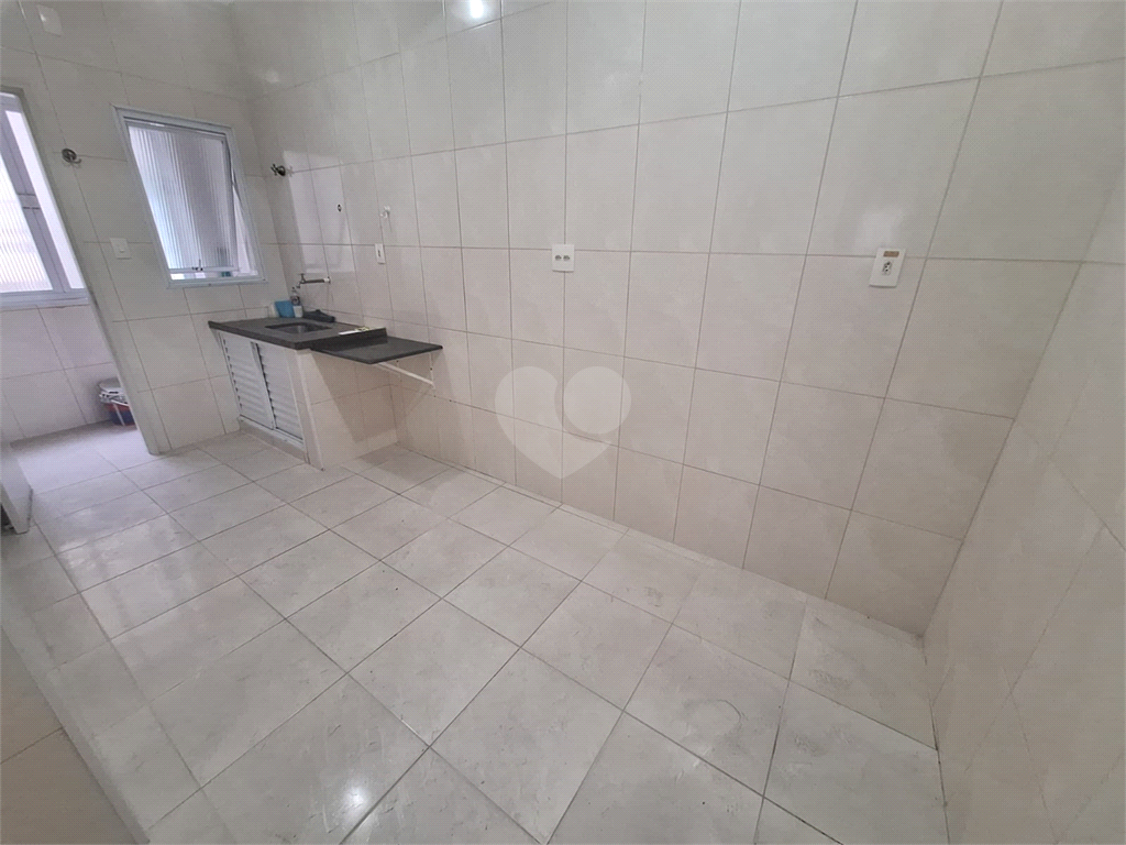 Venda Apartamento São Vicente Centro REO1028845 11