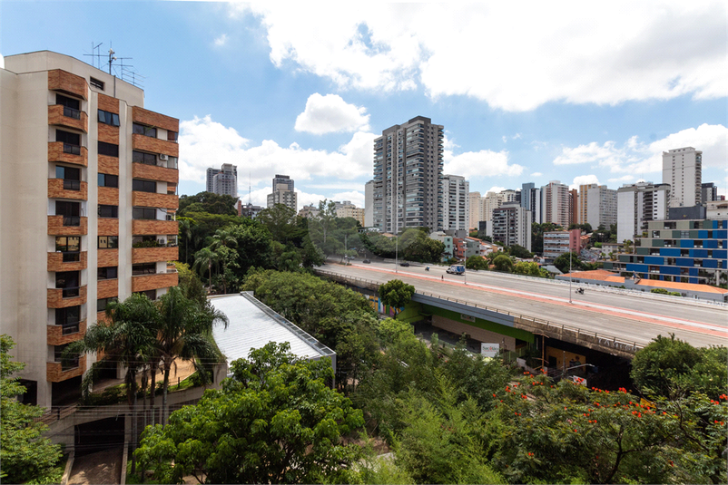 Foto REO1029898
