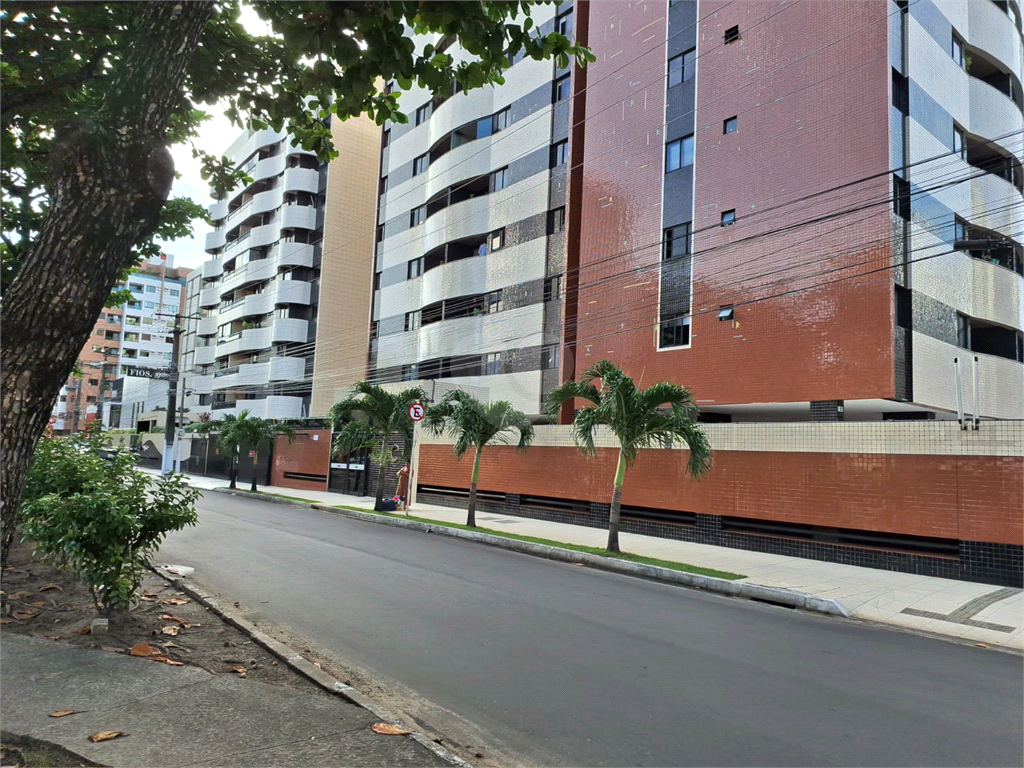 Venda Apartamento Maceió Ponta Verde REO1030370 14