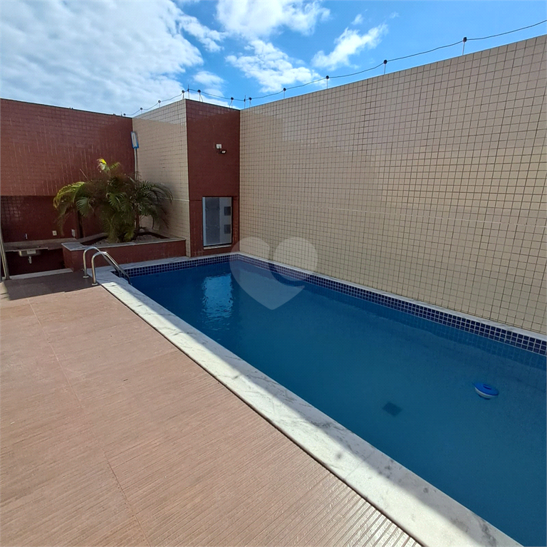 Venda Apartamento Maceió Ponta Verde REO1030370 17