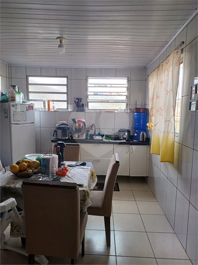Foto REO1030809