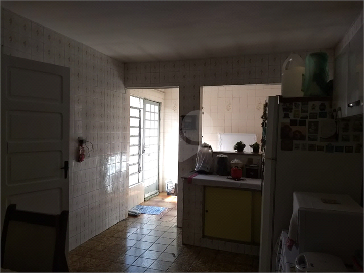 Foto REO1031075