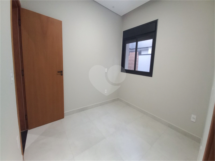 Foto REO1031165