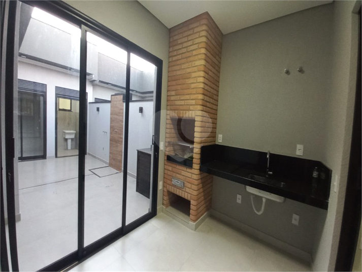 Foto REO1031165