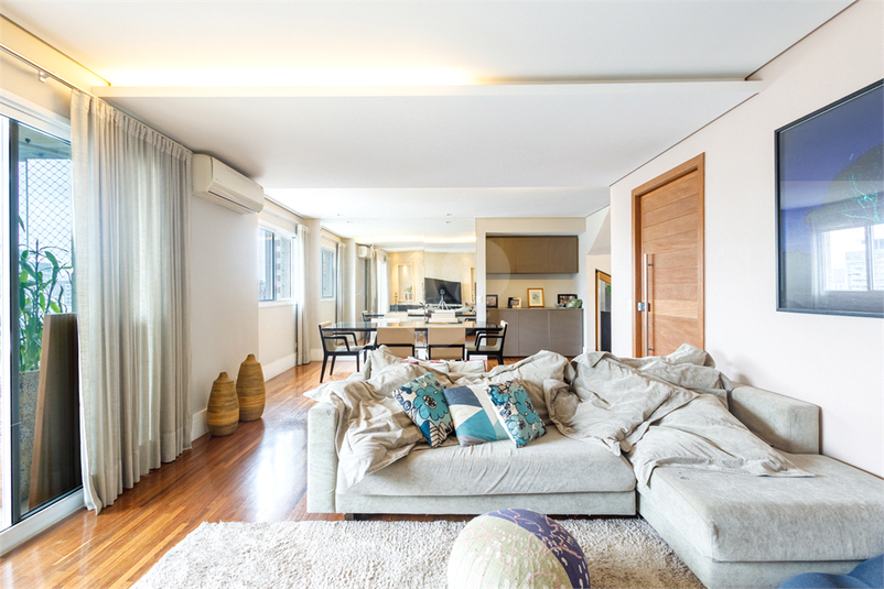 Foto REO1031652