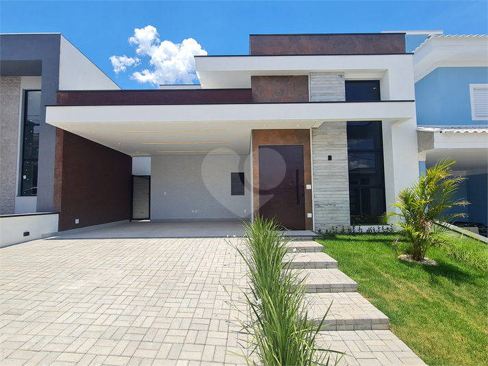 Foto REO1031655