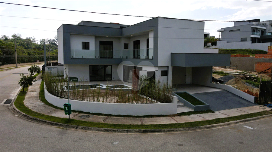 Foto REO1032521
