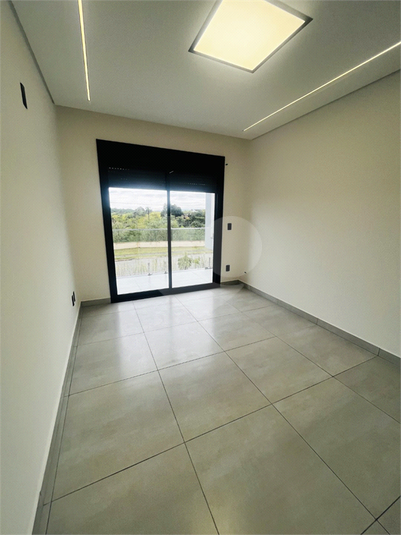 Foto REO1032521