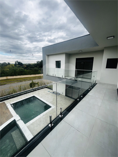 Foto REO1032521