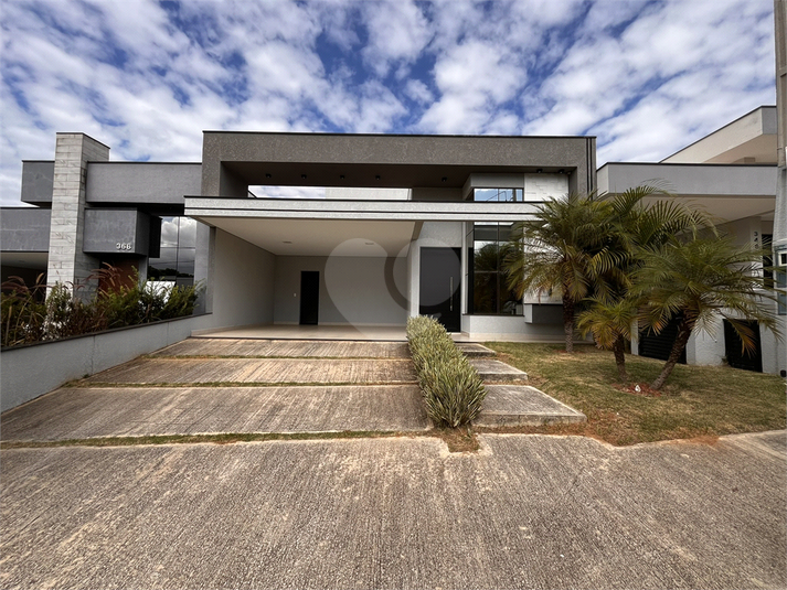 Foto REO1032525