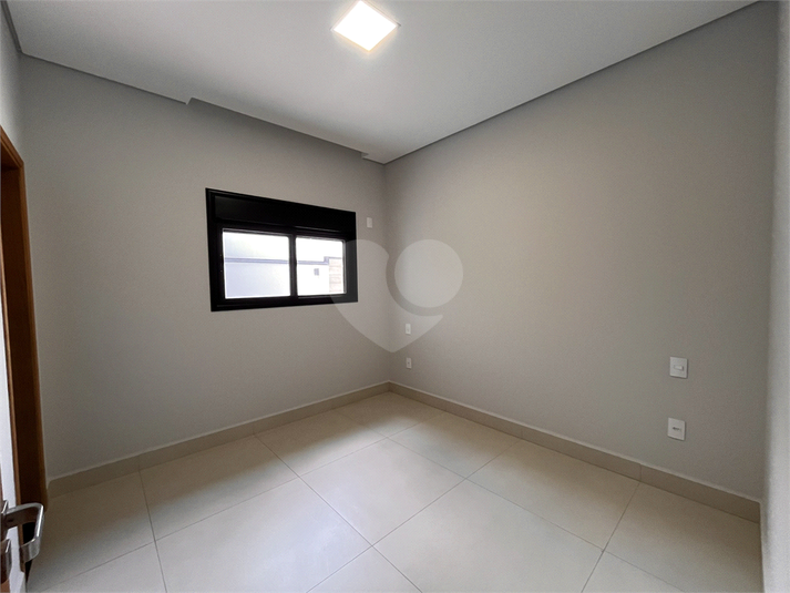 Foto REO1032525